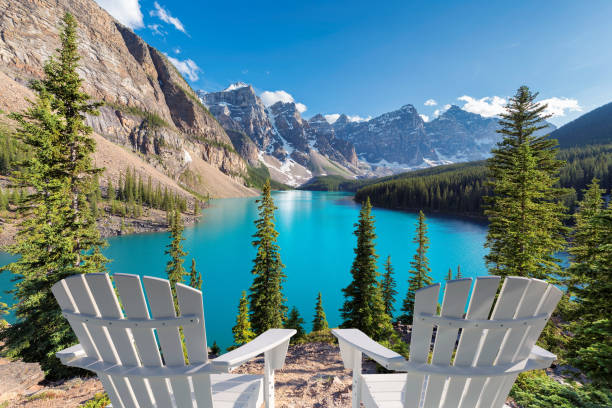 84,500+ Canadian Rockies Stock Photos, Pictures & Royalty-Free Images - iStock | Canadian rockies road, Canadian rockies animals, Canadian rockies train